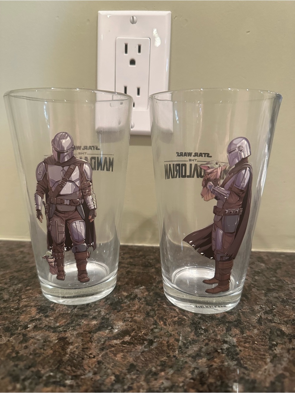 Star Wars The Mandalorian Clear Glass - Set of 2
